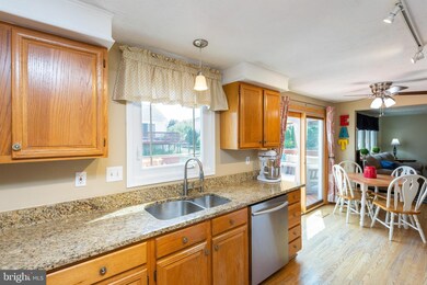 6571 Whetstone Dr, Frederick, MD 21703 - photo 6