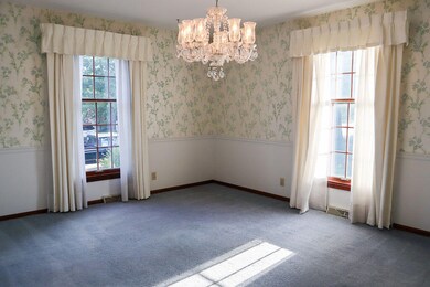 Dining Room (2)