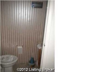 7018 Applegate Ln, Louisville, KY 40228 - photo 7