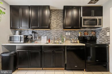 16712 Georgetown Rd, Woodbridge, VA 22191 - photo 4