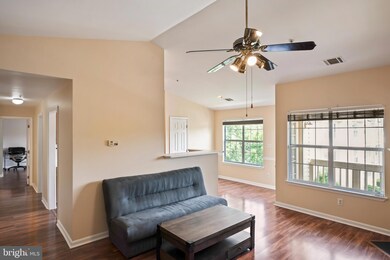 11010 Koman Cir unit 304, Manassas, VA 20109 - photo 6