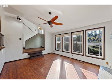 1845 Oak St, North Bend, OR 97459 - photo 5