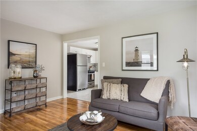 145 Custer St, Warwick, RI 02889 - photo 4