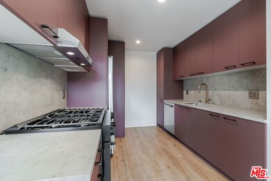 12425 Texas Ave unit 23, Los Angeles, CA 90025 - photo 6