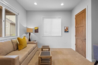 5-web-or-mls-60478 Kangaroo Loop, Bend (
