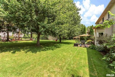 5204 N Rothmere Dr, Peoria, IL 61615 - photo 3