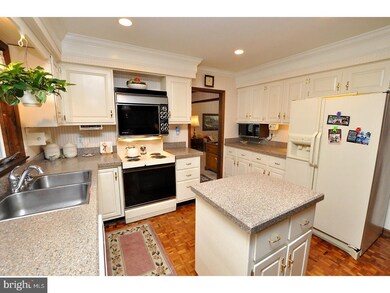 2 Woodbridge Ct, Medford, NJ 08055 - photo 5