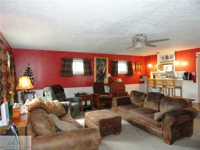 635 W Berry Ave, Lansing, MI 48910 - photo 3