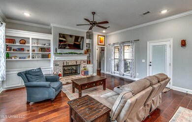 213 Magnolia Place-29