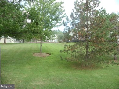 2034 S Anvil Ln, Temple Hills, MD 20748 - photo 6