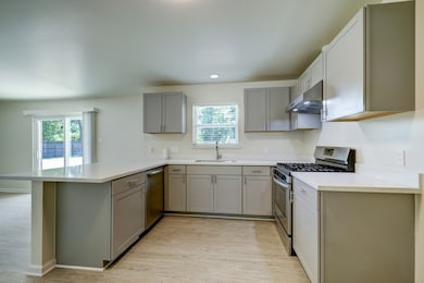 6002 Pate Rd, Houston, TX 77016 - photo 6