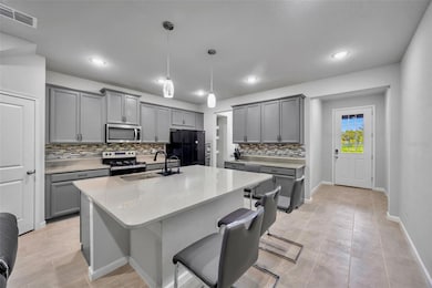 2595 Everglade Way, Lutz, FL 33558 - photo 6