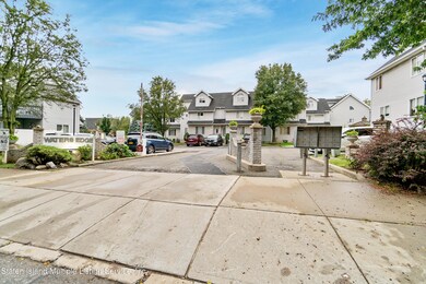 41 Fairlawn Loop, Staten Island, NY 10308 - photo 3
