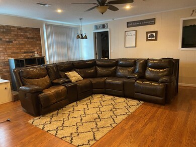 1620 Pope Cir, McComb, MS 39648 - photo 4