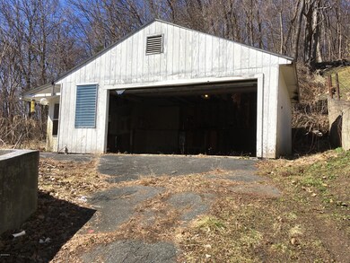 19 Tyler St, North Adams, MA 01247 - photo 7