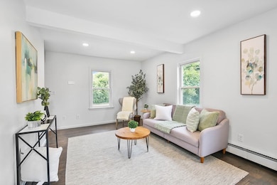 8 Whittier St, Worcester, MA 01605 - photo 6