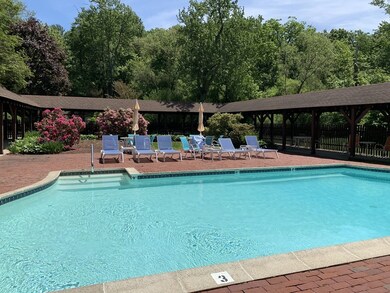 175 Milton St unit 10, Milton, MA 02186 - photo 2