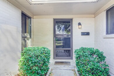 8227 Gulfwood Ln, Houston, TX 77075 - photo 6