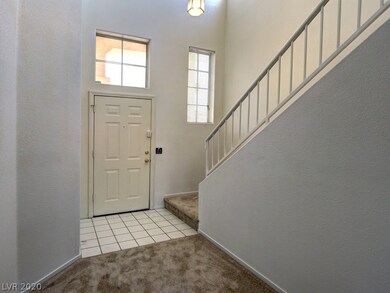 Tiled Entry Foyer w/Vaulted Ceilings!