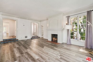 Lower unit 3bed + 2bath