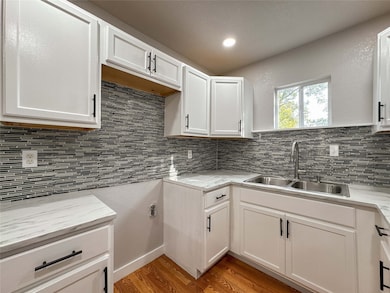 1009 W Snyder St, Alvin, TX 77511 - photo 4