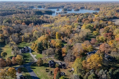 1394 Saxe Rd, Mogadore, OH 44260 - photo 3