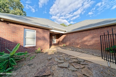 902 Oak Trail, Canton, MS 39046 - photo 3