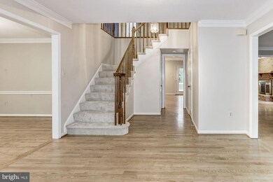 8321 Argent Cir, Fairfax Station, VA 22039 - photo 6