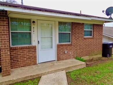 818 W Texas St unit B, Denison, TX 75020 - photo 7