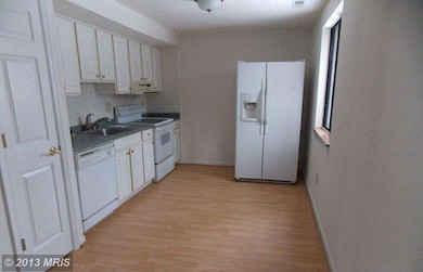 9120 Flamepool Way, Columbia, MD 21045 - photo 3