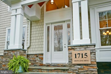 1715 Drewlaine Dr, Vienna, VA 22182 - photo 3