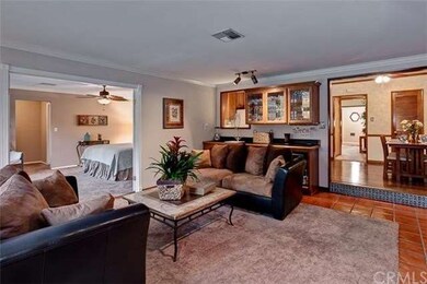 FAMILY ROOM VIEW