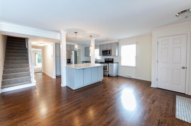 4427 Living/Kitchen