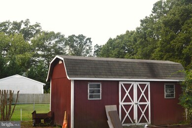 3318 Riverview Dr, Colonial Beach, VA 22443 - photo 7