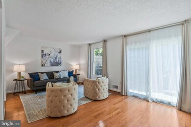 9613 Nonquitt Dr, Fairfax, VA 22031 - photo 6