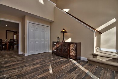 111 Westbrook Ct, Tafton, PA 18464 - photo 4