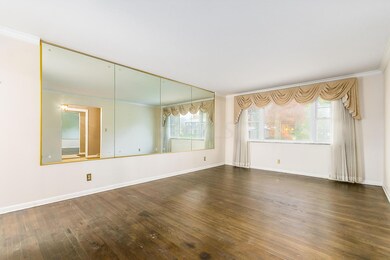 Formal Living or Dining Room