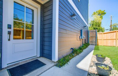 901 Lehman St unit A, Houston, TX 77018 - photo 3