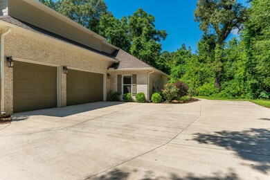3 car garage