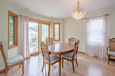 770 Hollywood Ave, Sheffield Lake, OH 44054 - photo 6