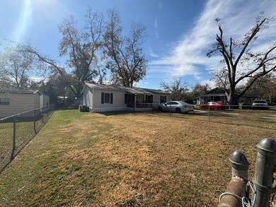 15,23,27 29th Ave NW, Moultrie, GA 31768 - photo 3