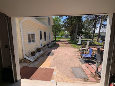 1 Car Garage