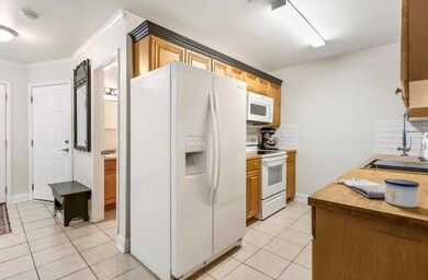 New Counters, Crown and Backsplash