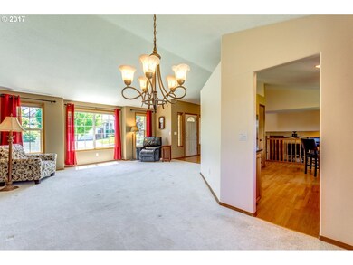 2195 SW Daybreak Way, Troutdale, OR 97060 - photo 5