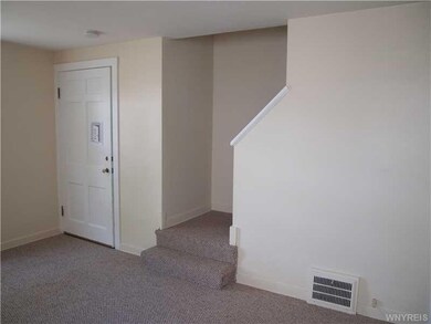 Living Room. Nice w-w carpet, freshly painted, sun