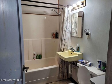 1014 Thorsheim St, Kodiak, AK 99615 - photo 6