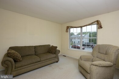 7544 Braemar Ct, Sykesville, MD 21784 - photo 5