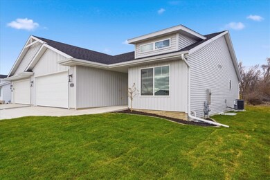 121 Hackberry Dr, Palo, IA 52324 - photo 2