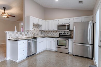 105 Palmer Dr, Frankfort, KY 40601 - photo 7