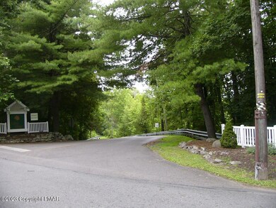 119 Duck Hollow Cir, Stroudsburg, PA 18360 - photo 6